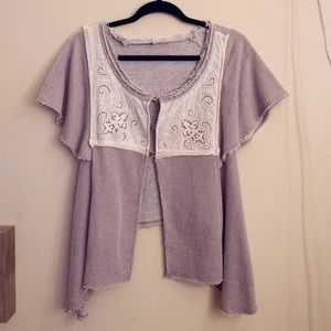Free people shirt size S/M grey with white